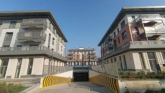 Yapımı tamamlanan Azerbaycan konutları vatandaştan tam not aldı