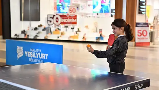 Yeşilyurt Belediyesi geleneksel AVM sömestr spor şenliği başlattı