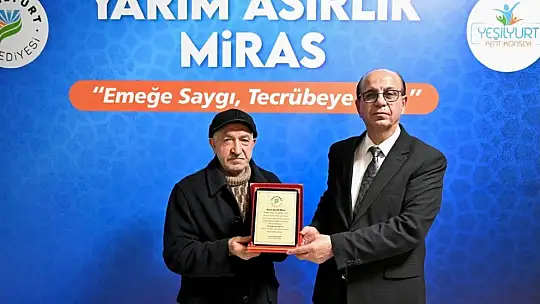 Yeşilyurt'ta yarım asırlık emekler plaketle taçlandırıldı