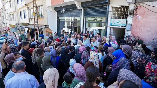 Yılmaz, Çıksorut'ta kadınlarla buluştu