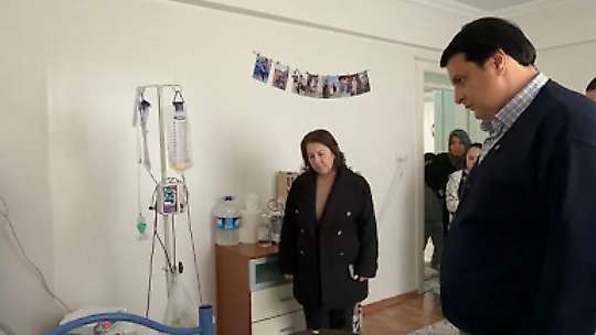 Yılmaz'dan çocuklara moral ziyareti