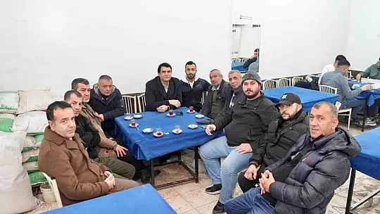 Yılmaz, tarihi mahallelerde esnaf ve vatandaşlarla buluştu