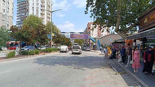 Yolcu minibüsünün yaya geçidinde çarptığı genç kız öldü
