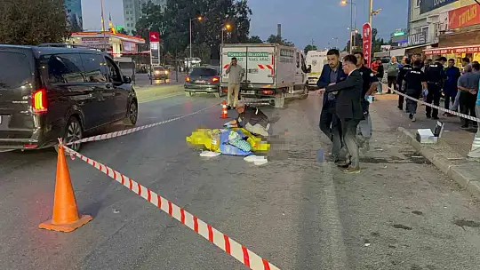 Yolun karşısına geçerken kamyonun çarptığı yaşlı adam öldü