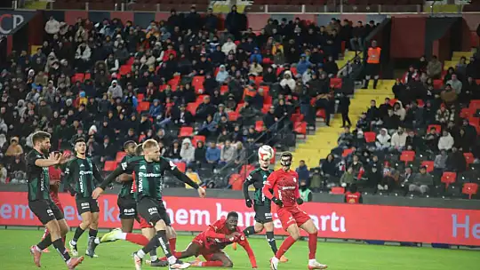 Ziraat Türkiye Kupası: Gaziantep FK: 0 - Kocaelispor: 0 (İlk yarı)