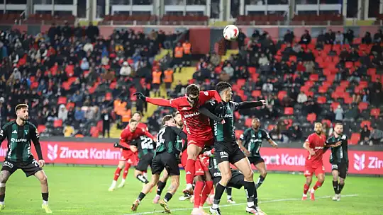 Ziraat Türkiye Kupası: Gaziantep FK: 0 - Kocaelispor: 0 (İlk yarı)
