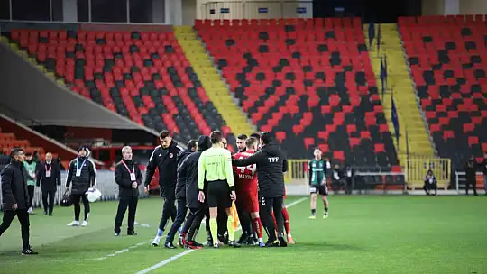 Ziraat Türkiye Kupası: Gaziantep FK: 0 - Kocaelispor: 0 (İlk yarı)