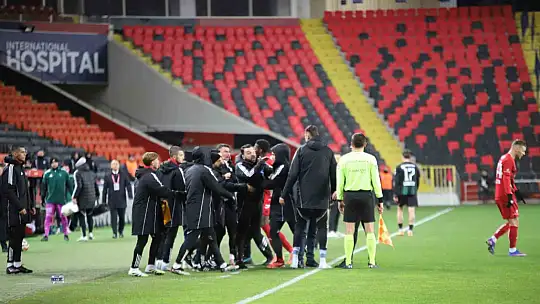 Ziraat Türkiye Kupası: Gaziantep FK: 0 - Kocaelispor: 0 (İlk yarı)