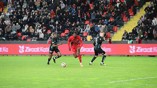 Ziraat Türkiye Kupası: Gaziantep FK: 0 - Kocaelispor: 0 (İlk yarı)