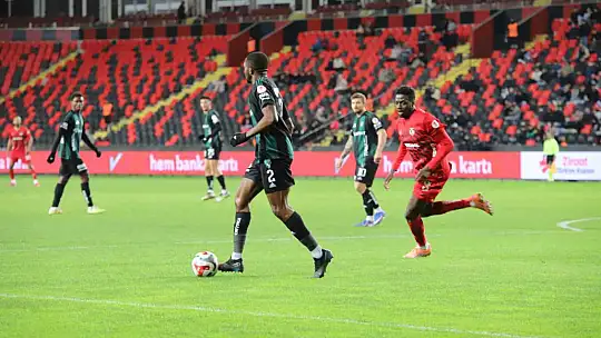 Ziraat Türkiye Kupası: Gaziantep FK: 0 - Kocaelispor: 0 (İlk yarı)