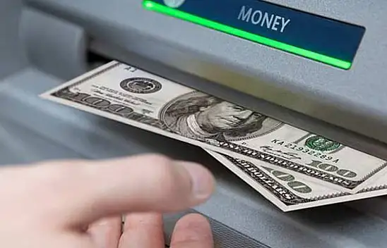 ATM'lerde yeni dönemin kapıları açıladı! Sahte dolar sonrası..