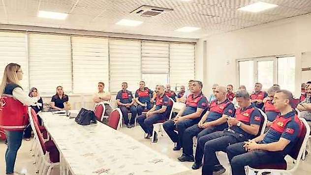 'Aile İçi İletişim' ve 'Kadına Yönelik Şiddetle Mücadele' Eğitimi