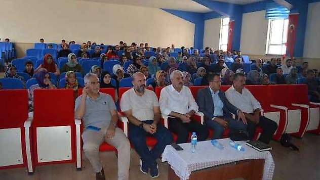 Aile Eğitimi Konferansının Birincisi Yapıldı