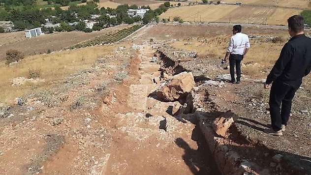 Sonsuzluk Merdiveninde Kazılar Sürüyor