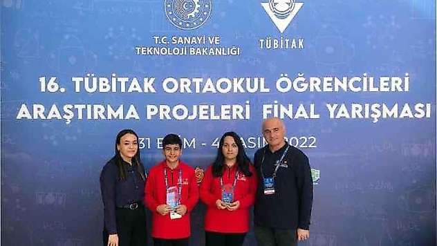 SANKO Öğrencileri TÜBİTAK'ta Türkiye Üçüncüsü