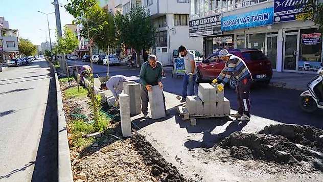 Adıyaman'da Refüjler Yenileniyor