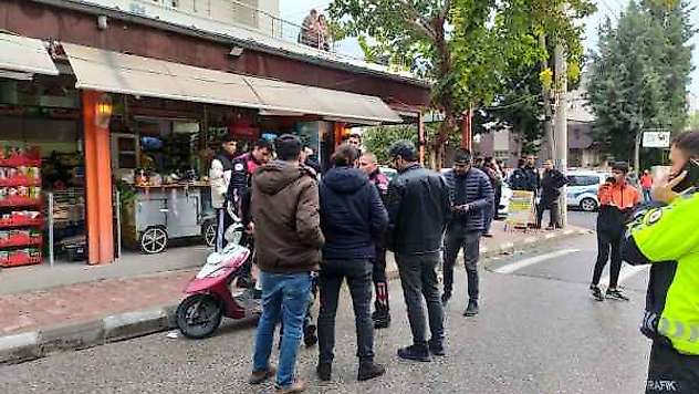 Polise Mukavemetten 3 Gözaltı