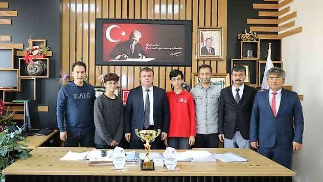 Aşcı, Türkiye İkincisi Olan Öğrencileri Ağırladı