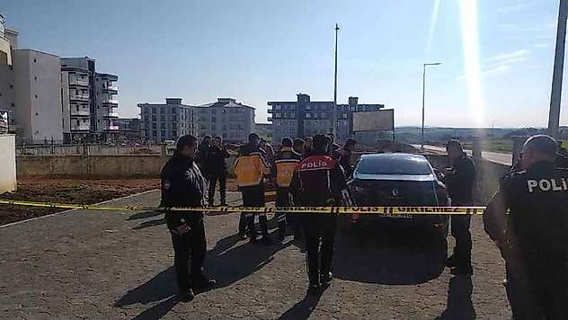 Aracında ölü halde bulundu