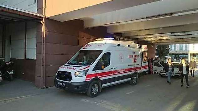 İki grup arasında bıçakla kavga: 2 yaralı