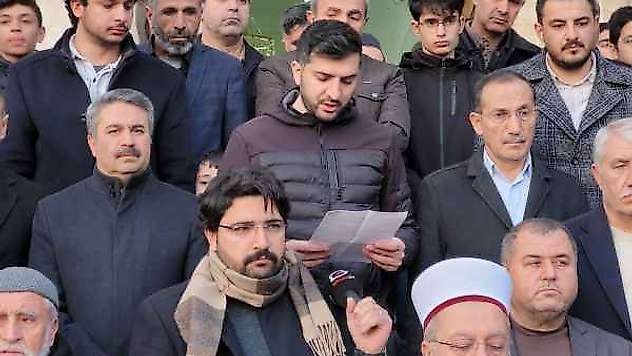 Adıyaman'da sabah namazında TÜGVA'dan İsveç'e tepki