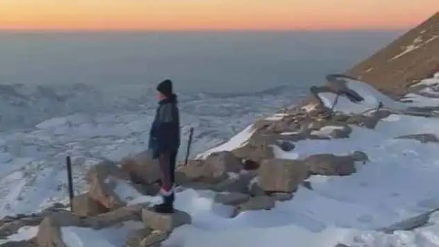 Nemrut'a kış gelmedi, turizm sezonu devam ediyor