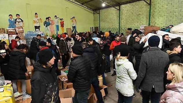 Isparta'dan depremden etkilenen illere destek