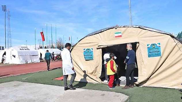 Suudilerden depremzedelere uydudan sağlık hizmeti