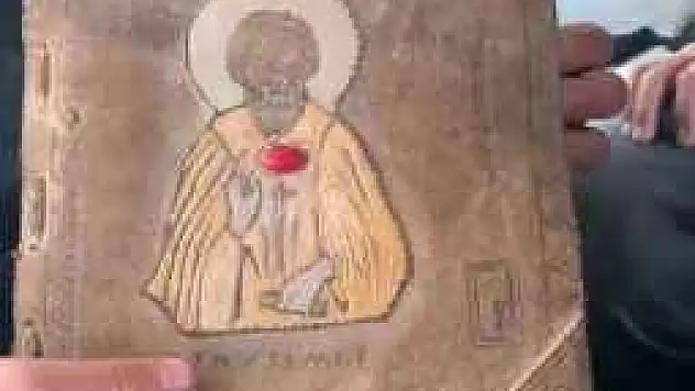 Enkazdan 30 Milyon Dolar değerinde İncil Çıktı