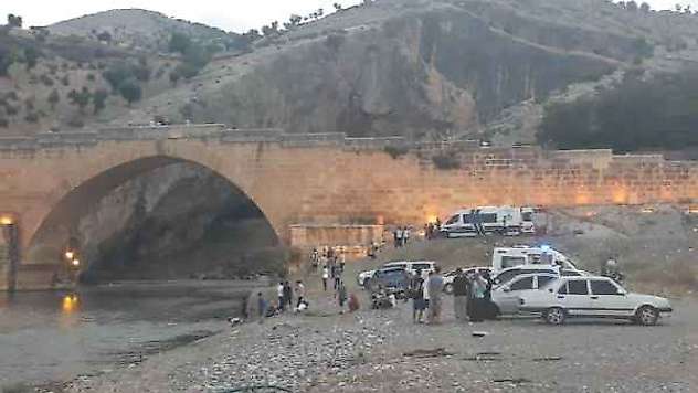 Serinlemek İçin Suya Giren Genç Boğuldu