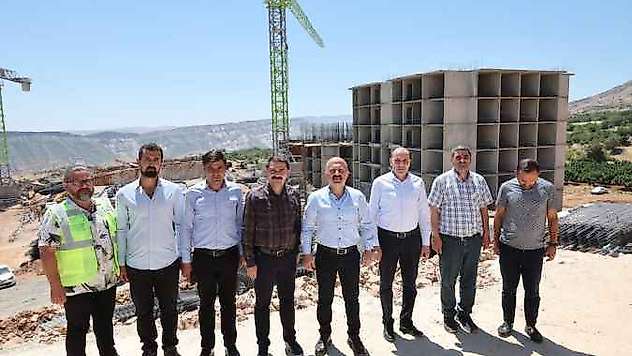 Tut İlçesinde TOKİ Konutları Hızla Yükseliyor