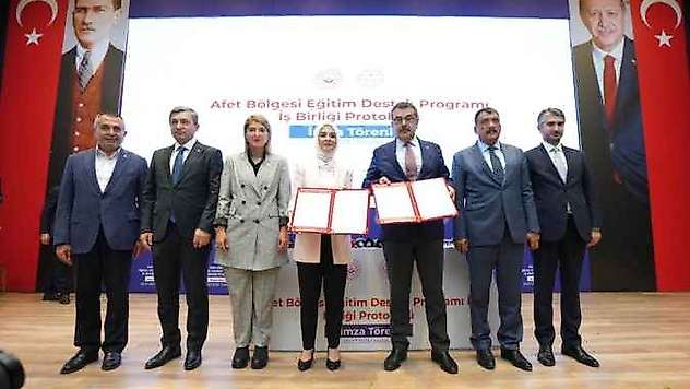 'Afet Bölgesi Eğitim Destek Programı İş Birliği Protokolü' İmzalandı