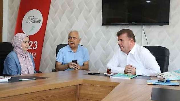 Aşçı'dan Türkiye 690'ıncısı Olan Atike'ye Tebrik Ziyareti
