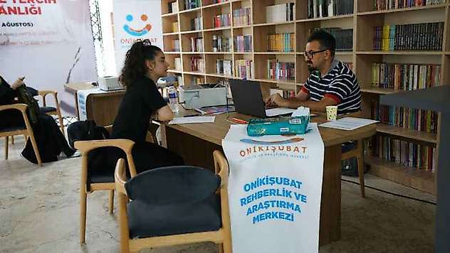 Büyükşehir'in YKS Tercih Danışmanlık Hizmetine Yoğun İlgi
