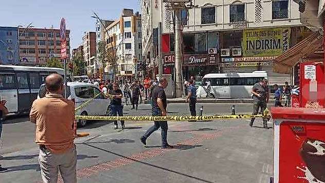 Cadde Ortasında Kurşun Yağmuruna Tutulan Genç Öldü