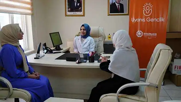 Üniversite Tercihi Yapacak Öğrencilere Ücretsiz Danışmanlık Hizmeti