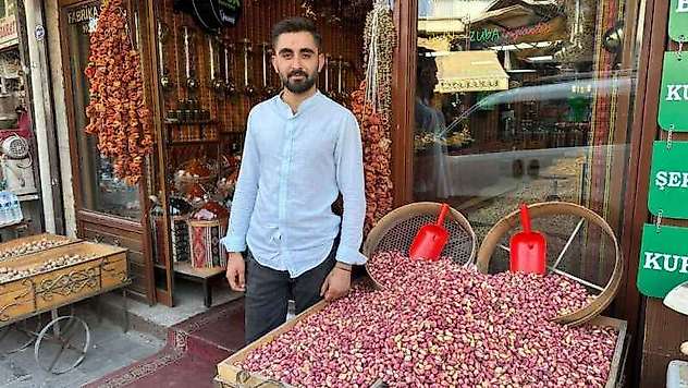 Yeşil altın' olarak bilinen Antep fıstığı, tezgahlardaki yerini aldı