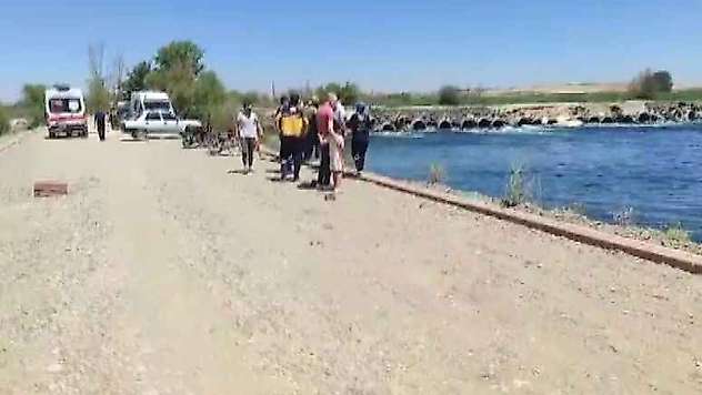 Baba-Oğul Girdikleri Fırat Nehri'nde Kayboldu