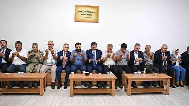 Cumhurbaşkanı Yardımcısı Yılmaz'dan Gaziantepli Şehidin Ailesine Taziye Ziyareti