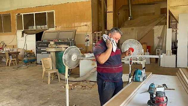 İşçilerin 90 Derecede Zorlu Mesaisi