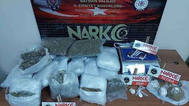 12 Kilo Uyuşturucu Ele Geçirilen Operasyonda 3 Şüpheli Tutuklandı