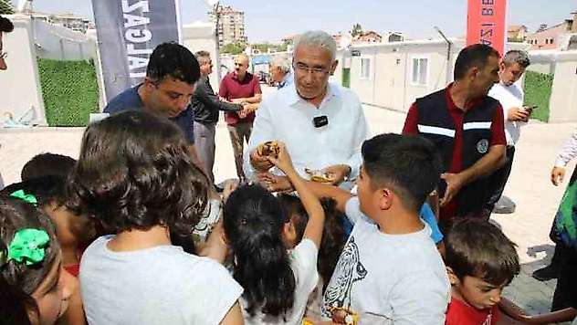 Depremzede Çocuklara Ücretsiz Saç Bakımı