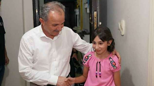 Çölyak Hastası Duru'ya Doğum Günü Sürprizi