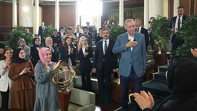 Cumhurbaşkanı Talimatı Verdi! Vergisiz Telefon Ve Bedava İnternet Hayata Geçiyor