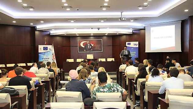 AB Bilgi Merkezinden Erasmus+ Etkinliği