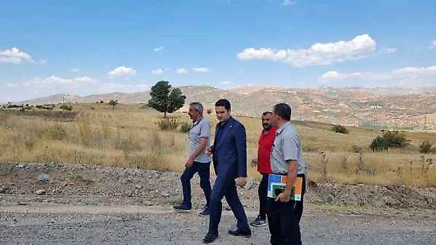 Kaymakam Seyhan, Asfalt Çalışmalarını Denetledi