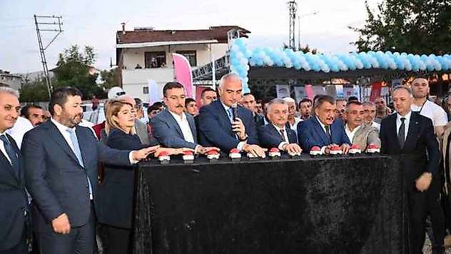 Bakan Ersoy: 'Malatya ayağa kalkana kadar buradayız'