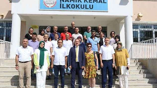 İl Milli Eğitim Müdürü Tosun, İlkokul Öğrencileriyle Bir Araya Geldi