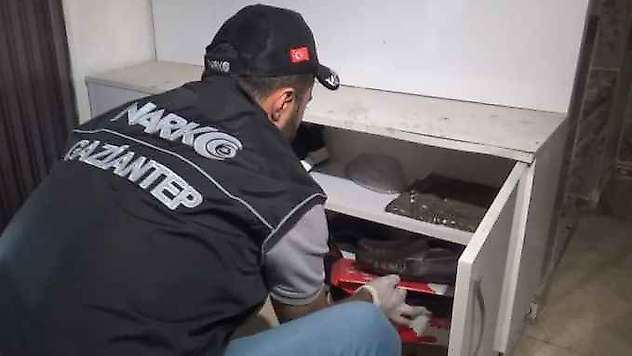 Uyuşturucu Tacirlerine Şafak Operasyonu
