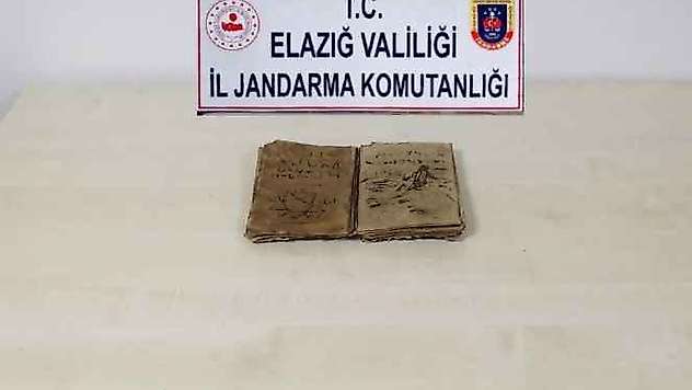 Roma Döneminden Kalma Kitap Ele Geçirildi